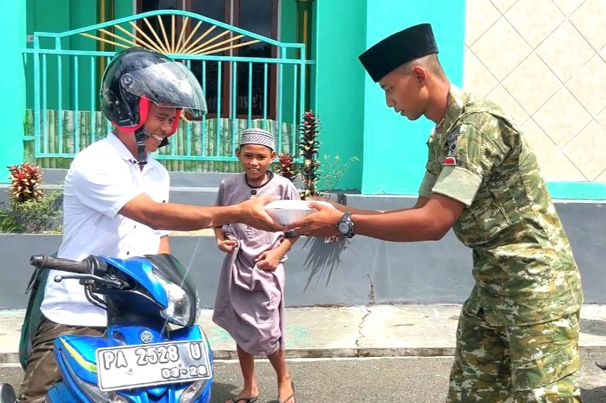 TNI Tebar Kepedulian, Perkuat Toleransi serta Kebersamaan Bersama Warga Supiori