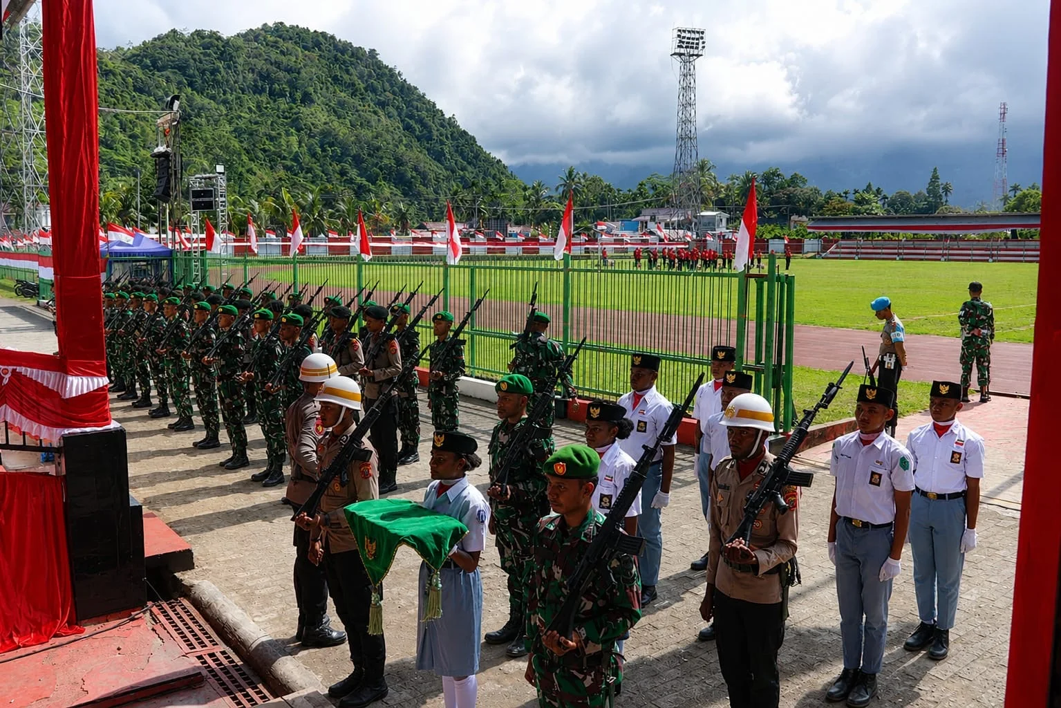 Menjelang HUT RI ke-81, Dandim 1709/Yawa Bersama Forkopimda Mantapkan Gladi Bersih Upacara di Serui