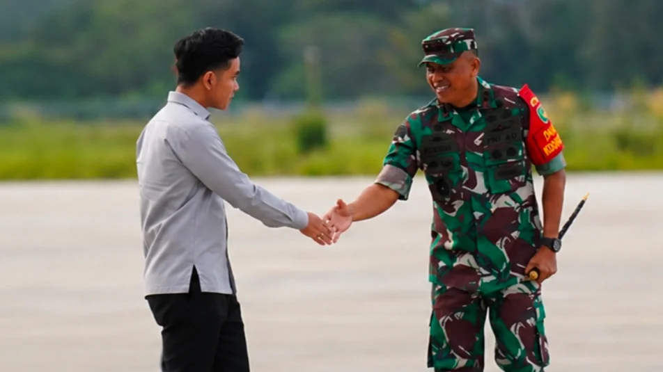 Pangdam XVII/Cenderawasih Bersama Forkopimda Sambut Kedatangan Wapres RI di Mimika