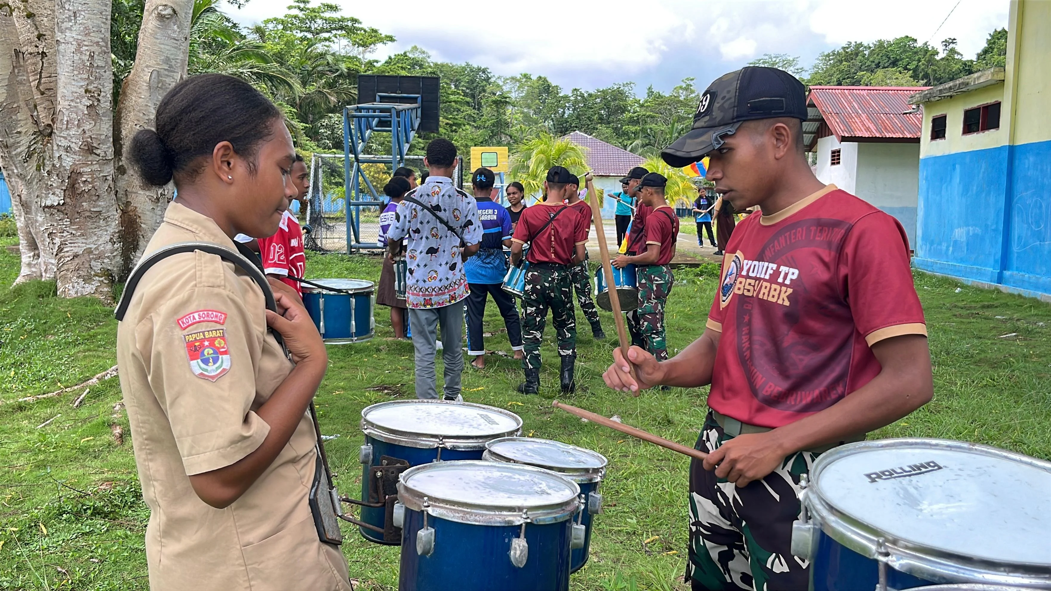 Di Balik Gemuruh Drumband, TNI Tempa Karakter dan Semangat Juang Pelajar Papua