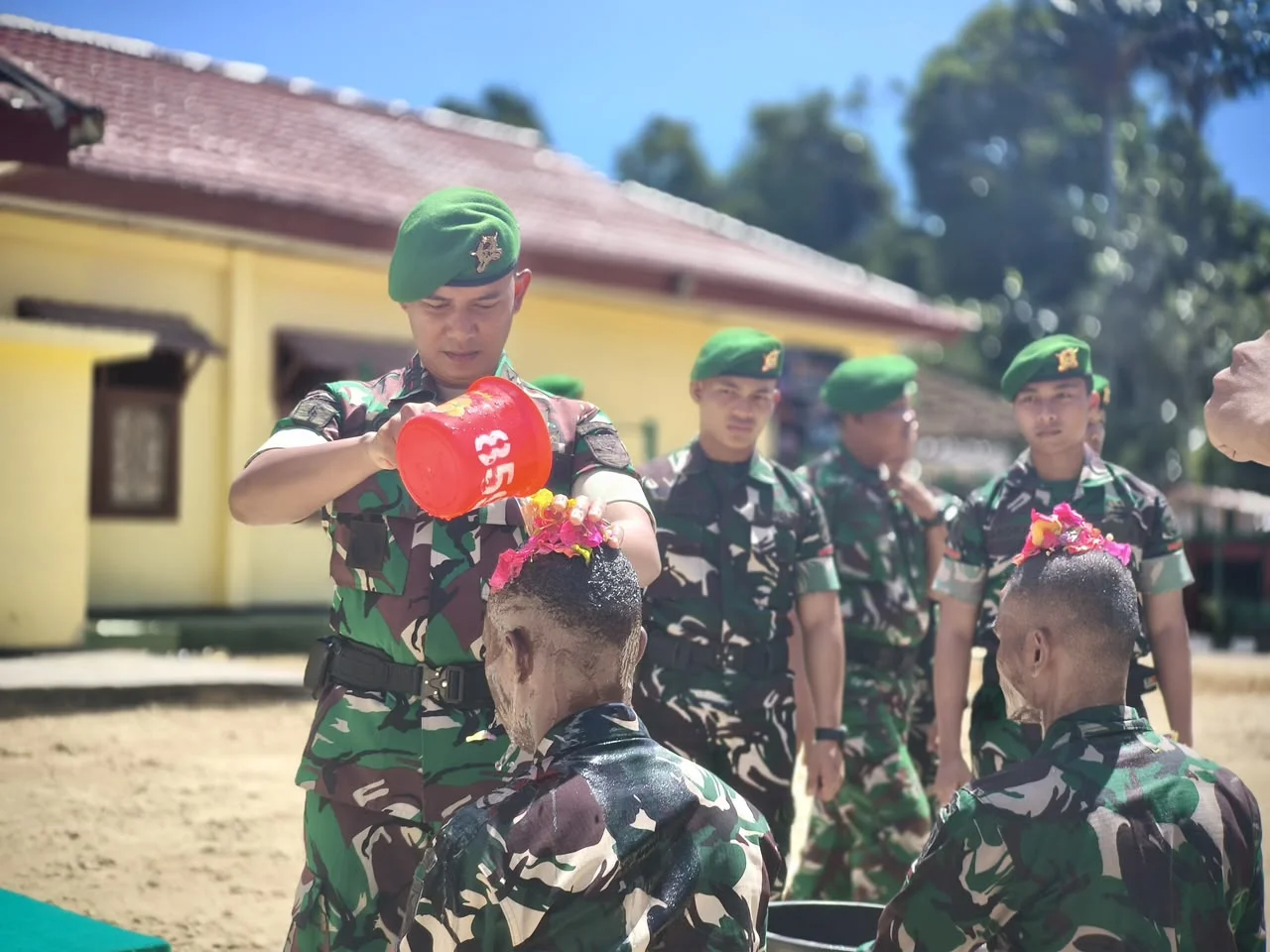 Tradisi Penerimaan Prajurit Baru Yonif TP 859/RBK, Awal Pengabdian Menjaga Merah Putih di Tanah Papua