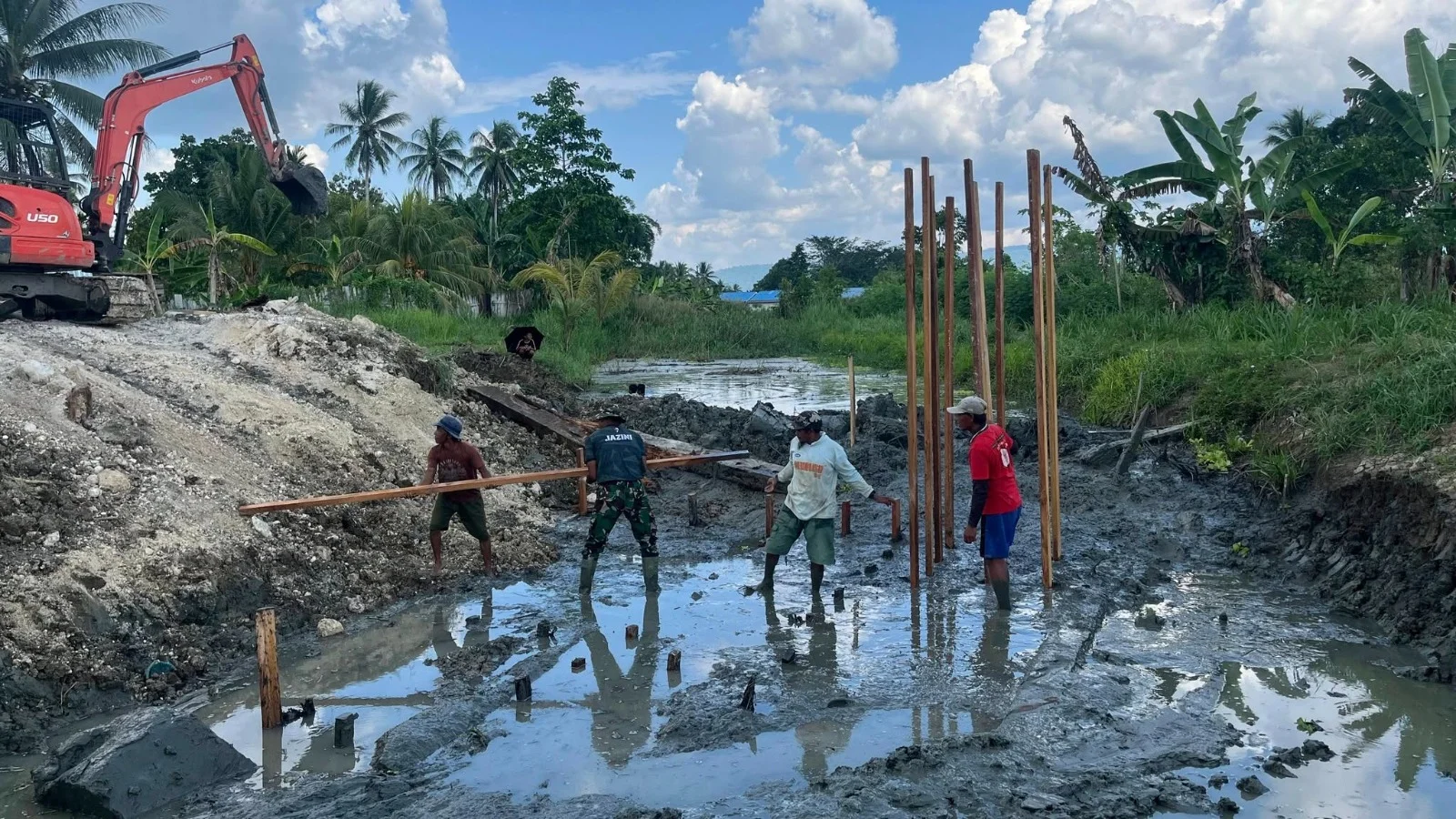 Penantian Berakhir, Pembangunan Jembatan Garuda Butuo V Dimulai: Harapan Baru bagi Warga Benyom Jaya