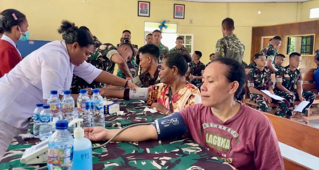 Setetes Darah, Sejuta Harapan, Yonif TP 859/RBK Gelar Donor Darah HUT Ke-1 untuk Warga Supiori