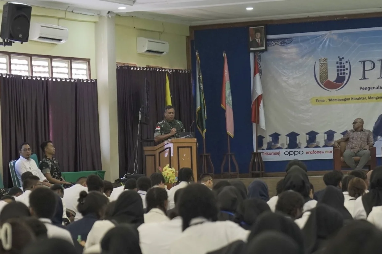 Pangdam Cenderawasih Bekali Mahasiswa Baru UNIYAP tentang Karakter, Inovasi dan Era Digital