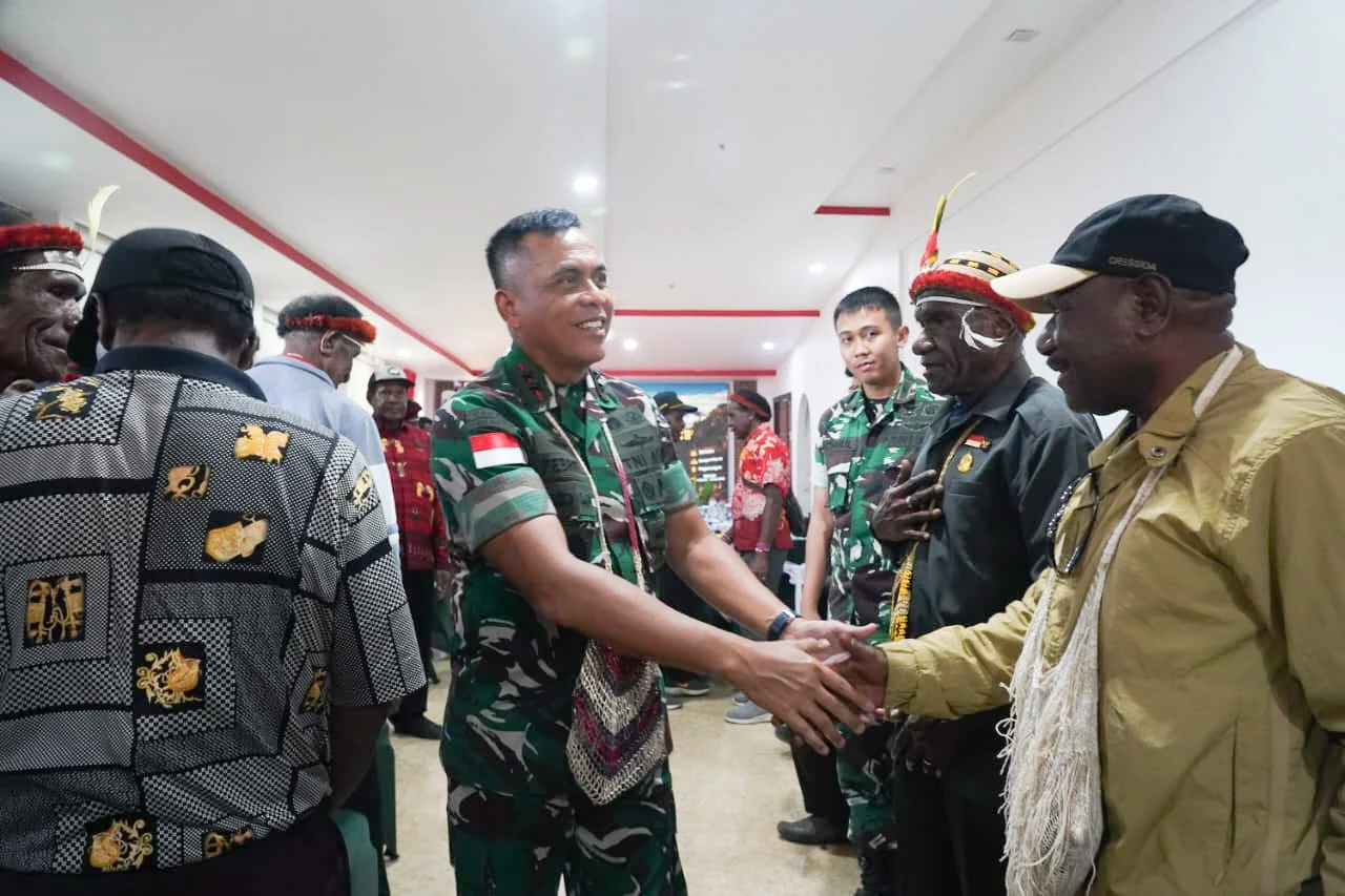 Pangdam Cenderawasih Rangkul Tokoh Adat Jayawijaya, Dorong Generasi Papua Unggul Menuju Indonesia Emas 2045